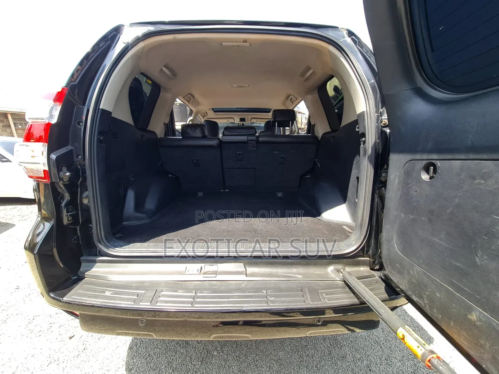 Toyota Land Cruiser Prado 2017 Off white