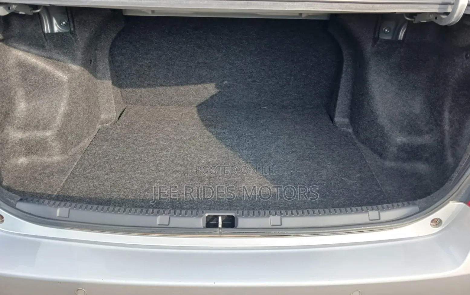 Toyota Axio 2018 Silver