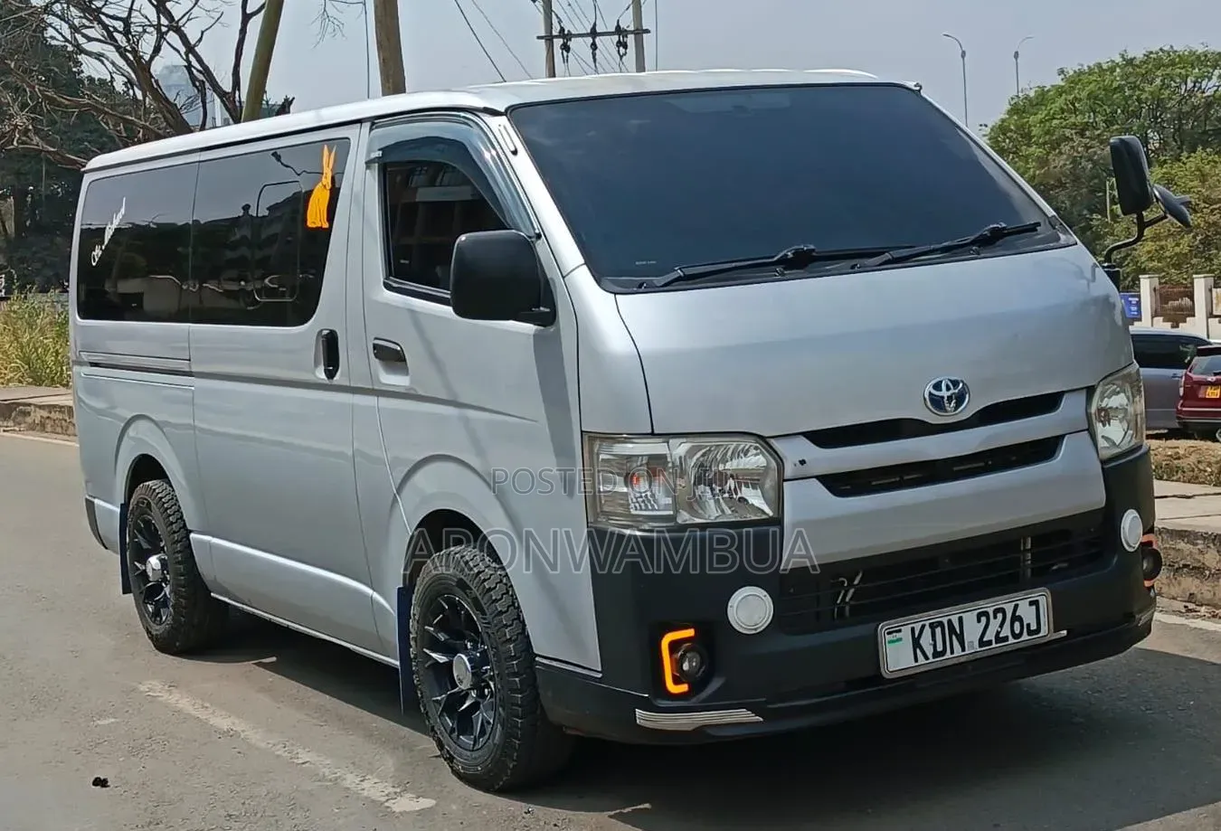 Toyota HiAce 2016 White
