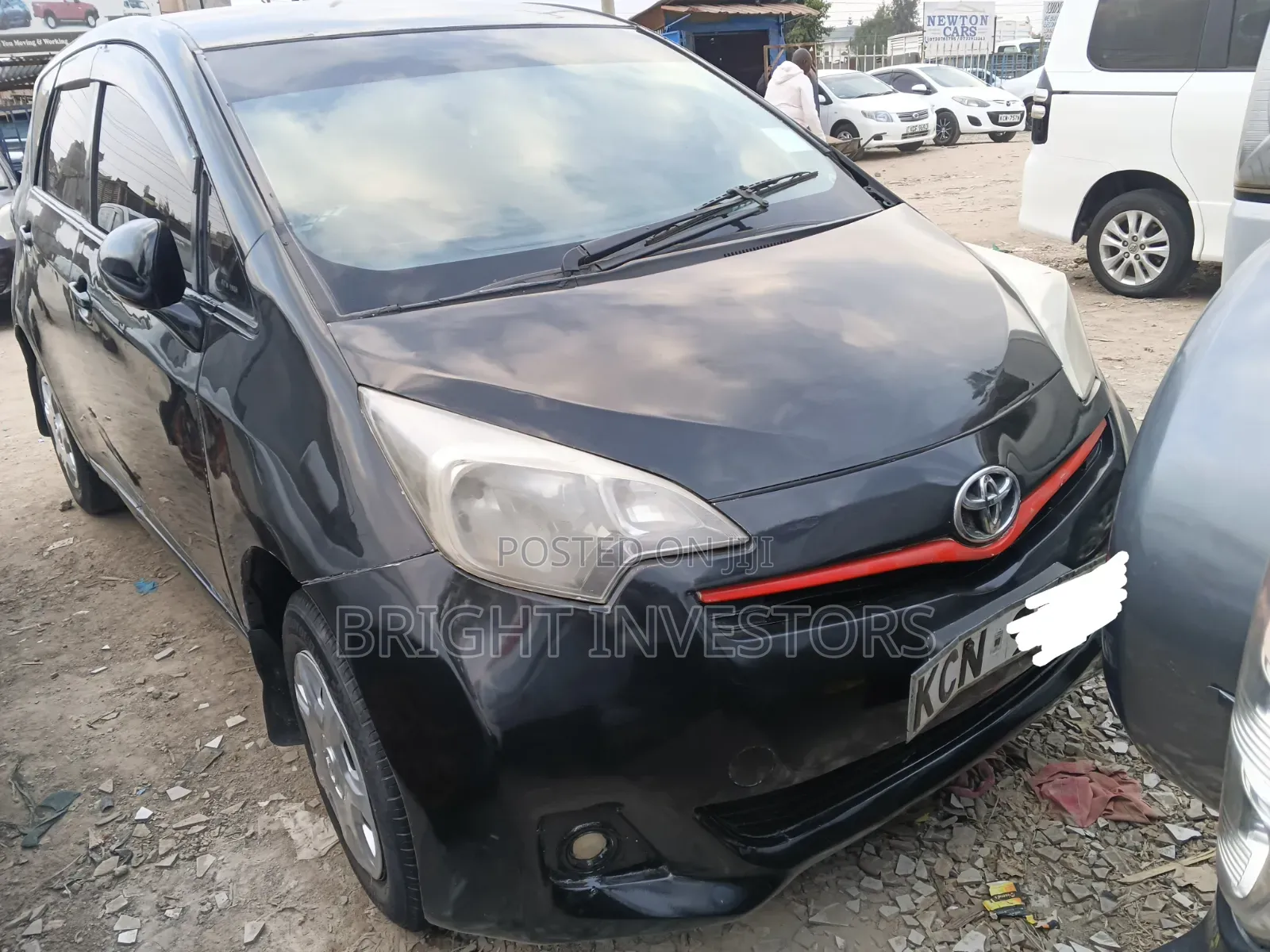 Toyota Ractis 2010 Black