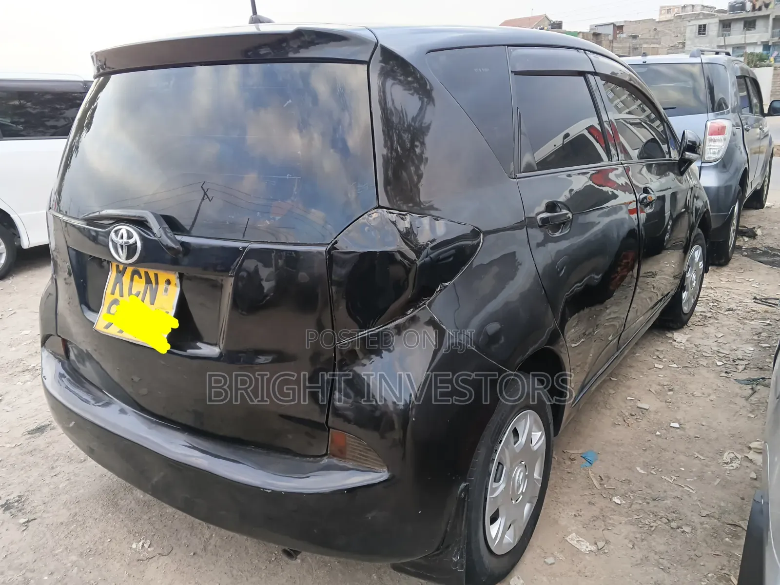 Toyota Ractis 2010 Black