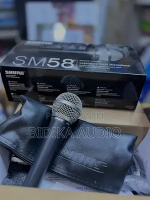 Shure SM58 Legendary Handheld Dynamic Vocal Microphone