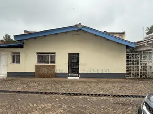 4bdrm Bungalow in 5Th Parklands Estate for rent