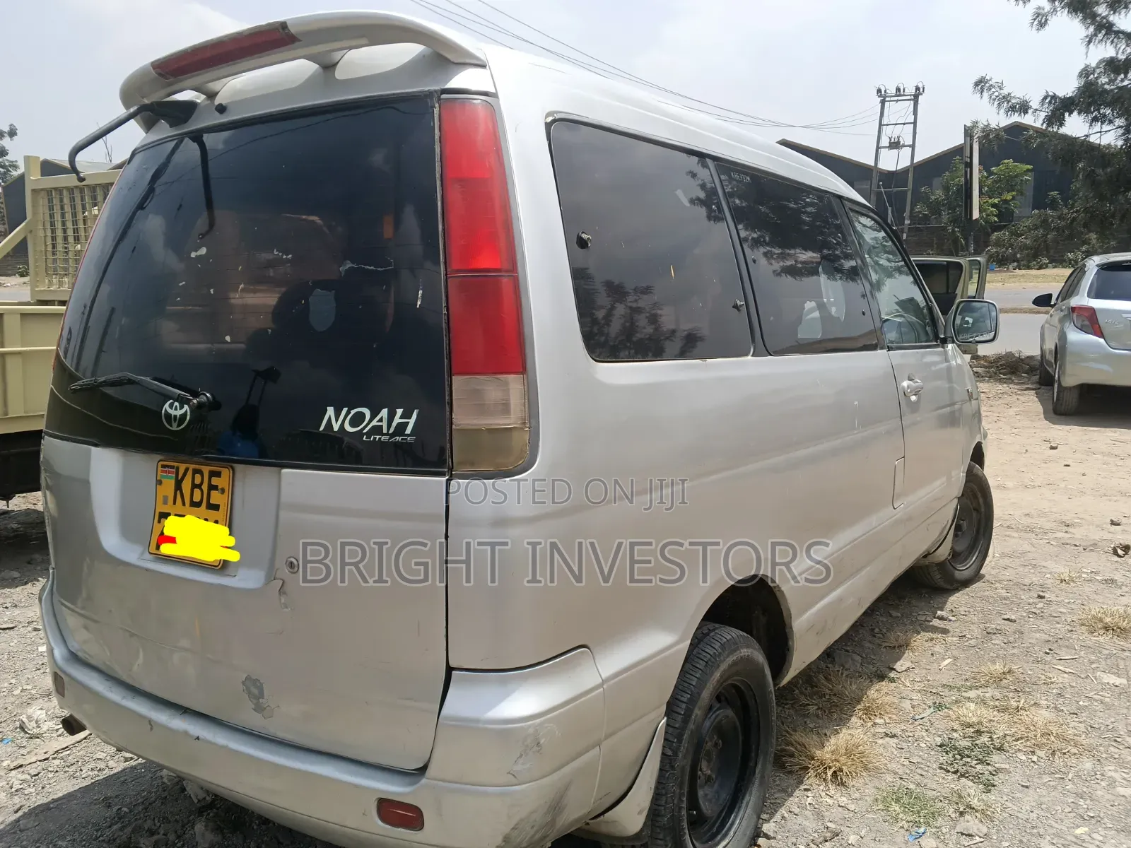 Toyota Noah 2006 Silver