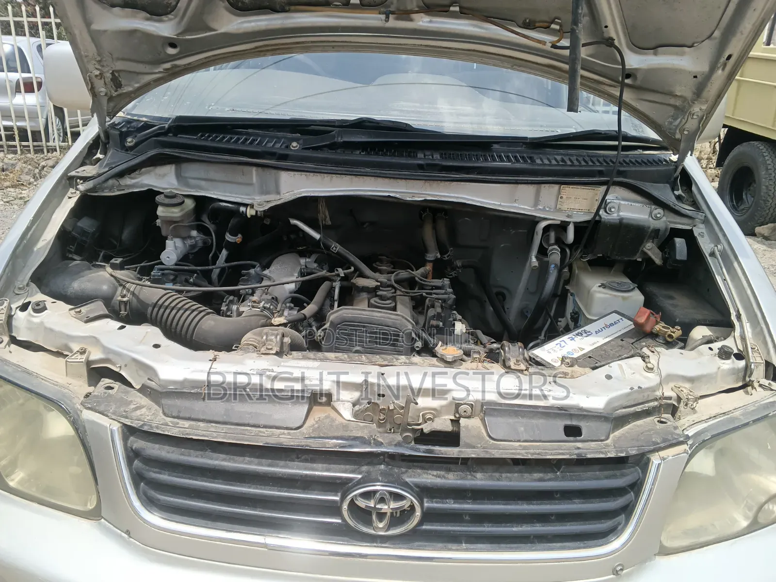 Toyota Noah 2006 Silver
