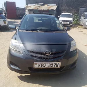 Toyota Belta 2007 Gray
