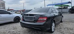 Mercedes-Benz C200 2009 Black