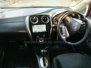 Nissan Note 2016 Red