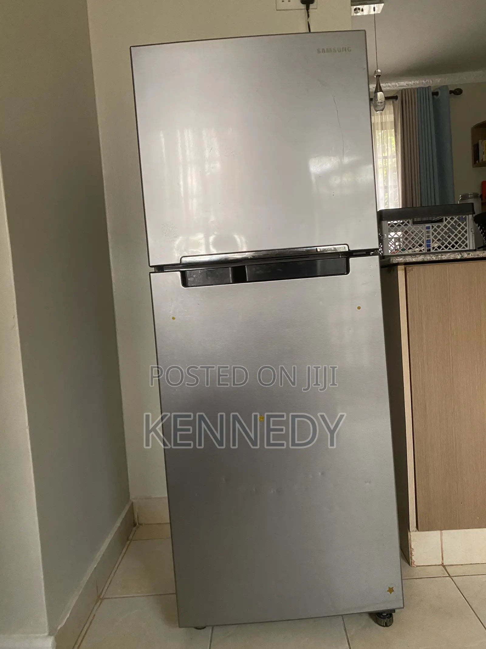 Samsung 253Ltrs Top Mount Freezer Refridge