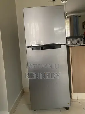 Samsung 253Ltrs Top Mount Freezer Refridge