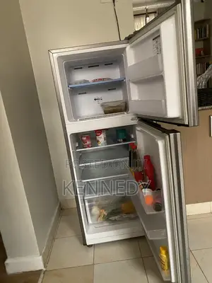 Samsung 253Ltrs Top Mount Freezer Refridge