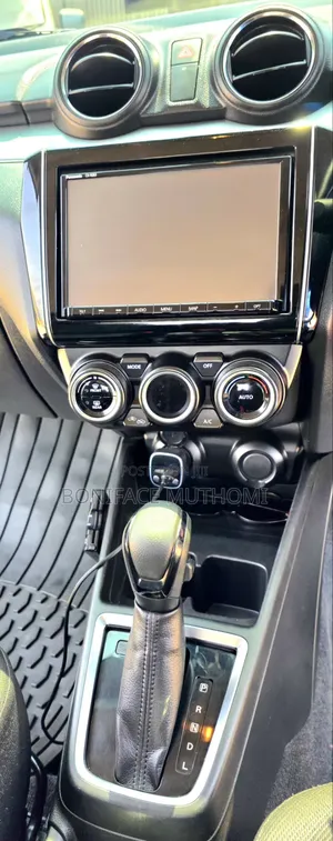 Suzuki Swift 2019 Blue