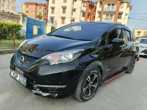 Nissan Note 2017 Black
