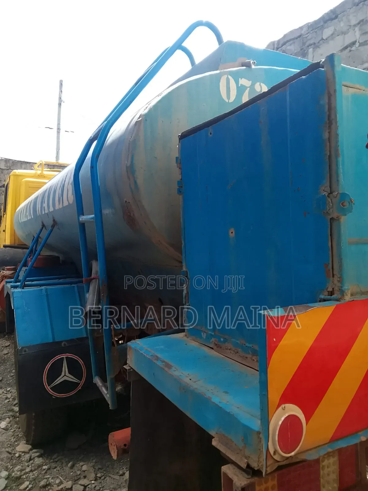 Mercedes Benz 1117A Water Boozer