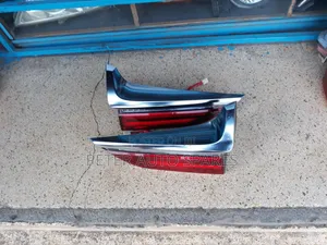 Lexus Lx 570 Boot Lamp