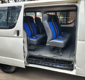 Toyota HiAce 2013 White