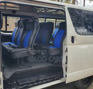 Toyota HiAce 2013 White