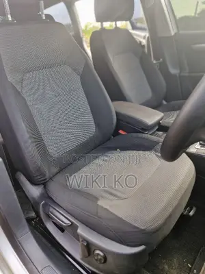 Volkswagen Passat 2011 Silver