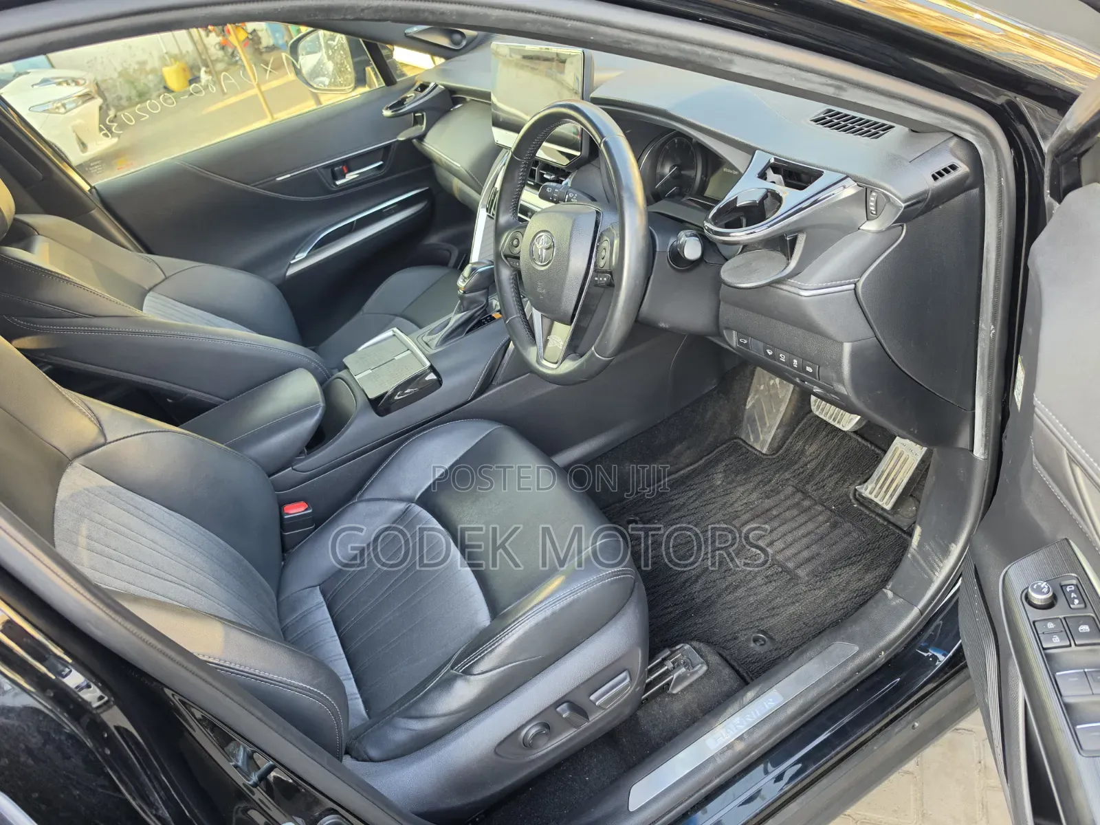 Toyota Harrier 2020 Black