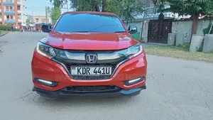 Honda Vezel 2017 Maroon