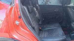 Honda Vezel 2017 Maroon