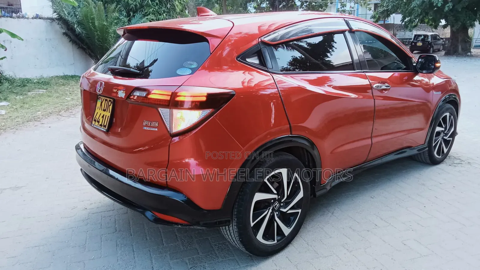 Honda Vezel 2017 Maroon