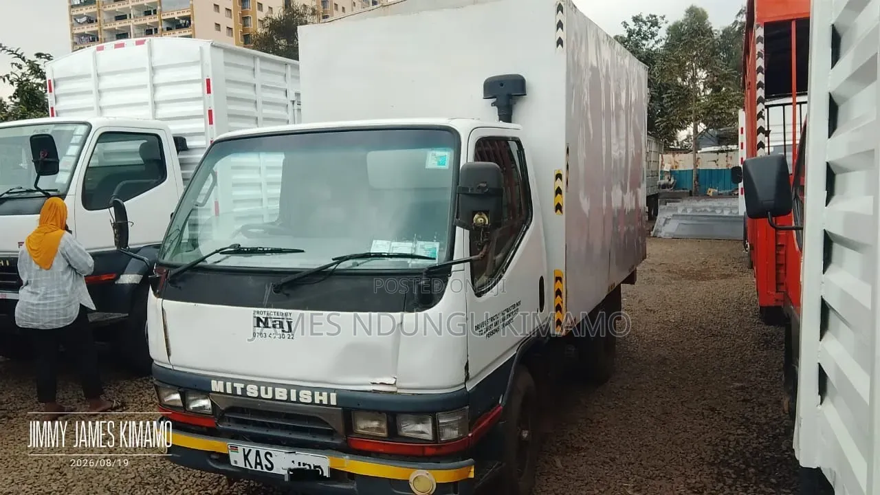 Mitsubishi Canter 4d32 Single 2004 White on Sale