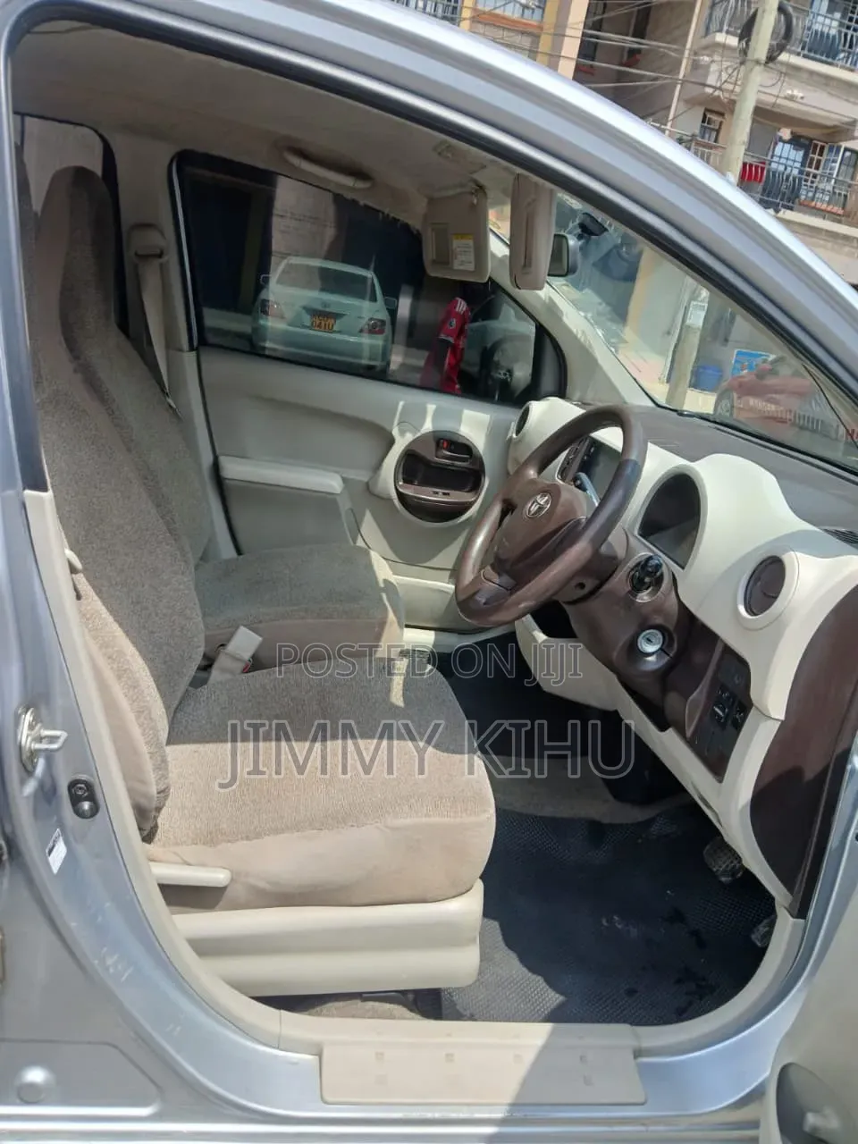 Toyota Passo 2014 Silver