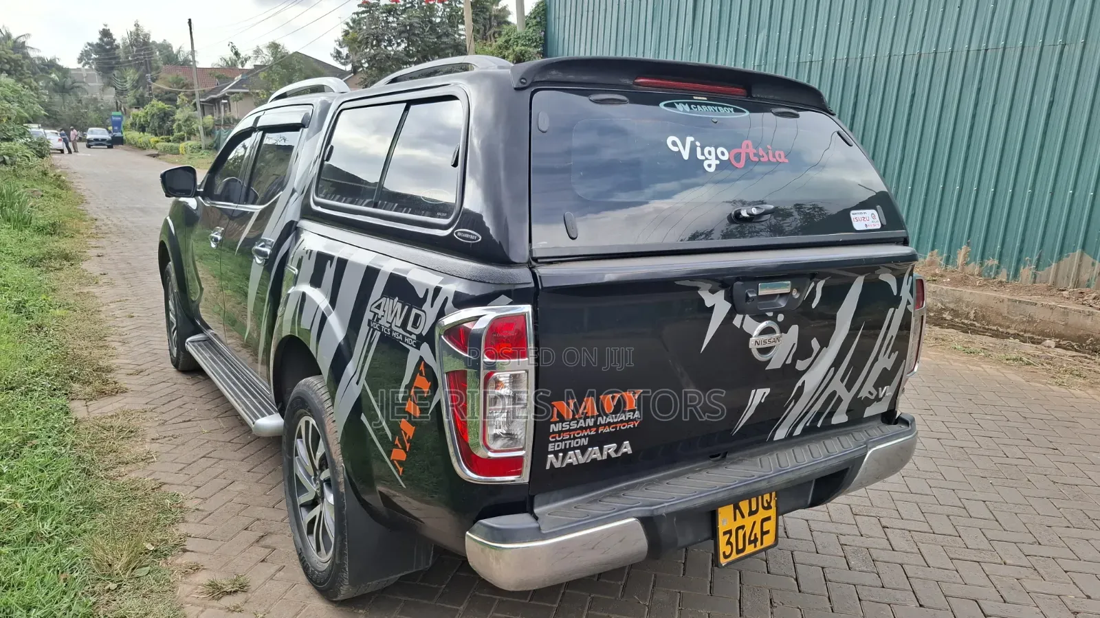 Nissan Navara 2019 Black