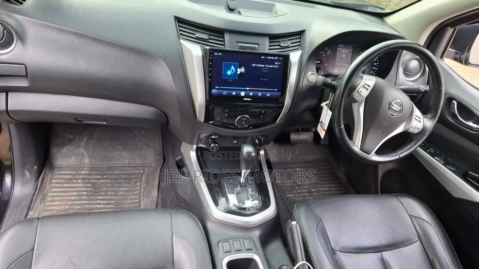 Nissan Navara 2019 Black