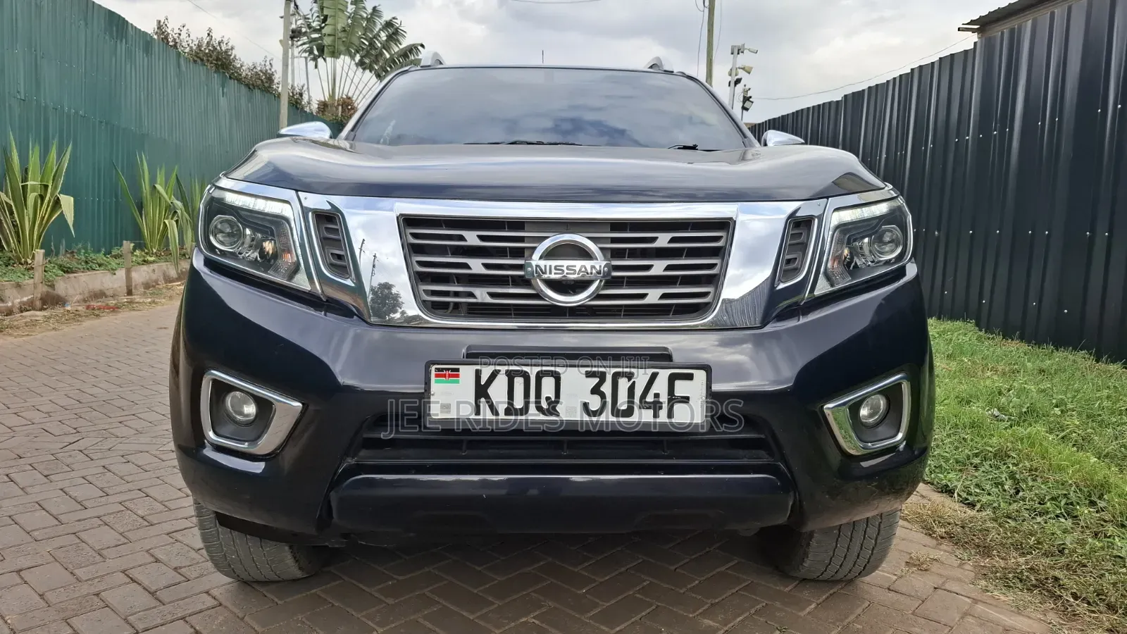 Nissan Navara 2019 Black