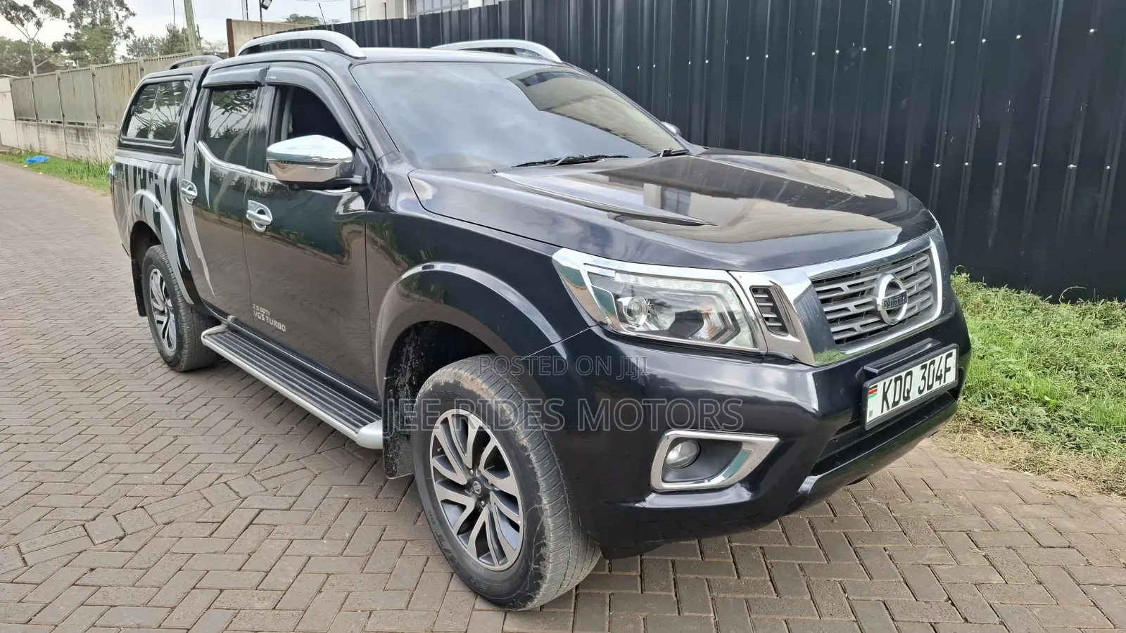 Nissan Navara 2019 Black