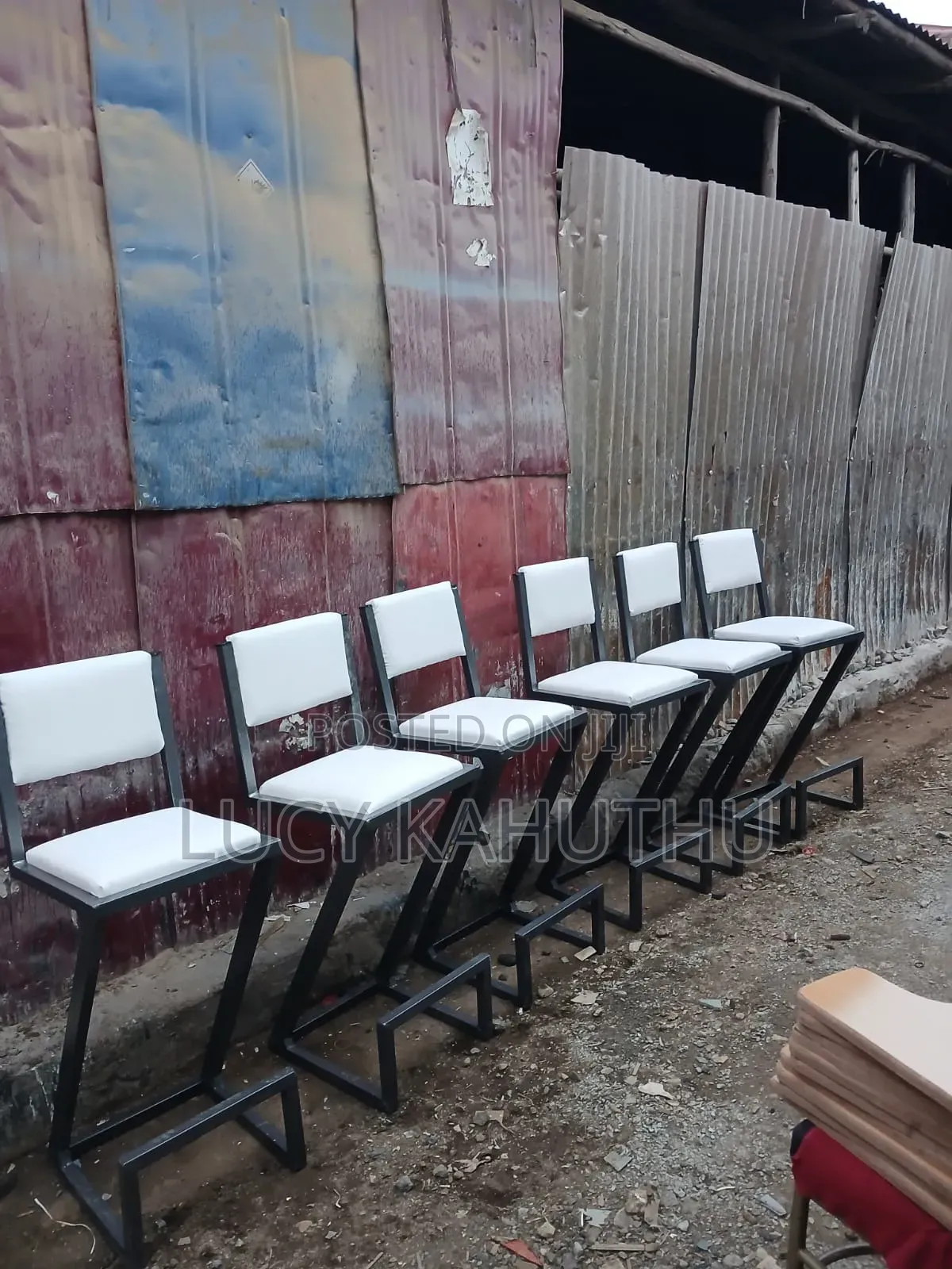 Modish High Stools Chairs