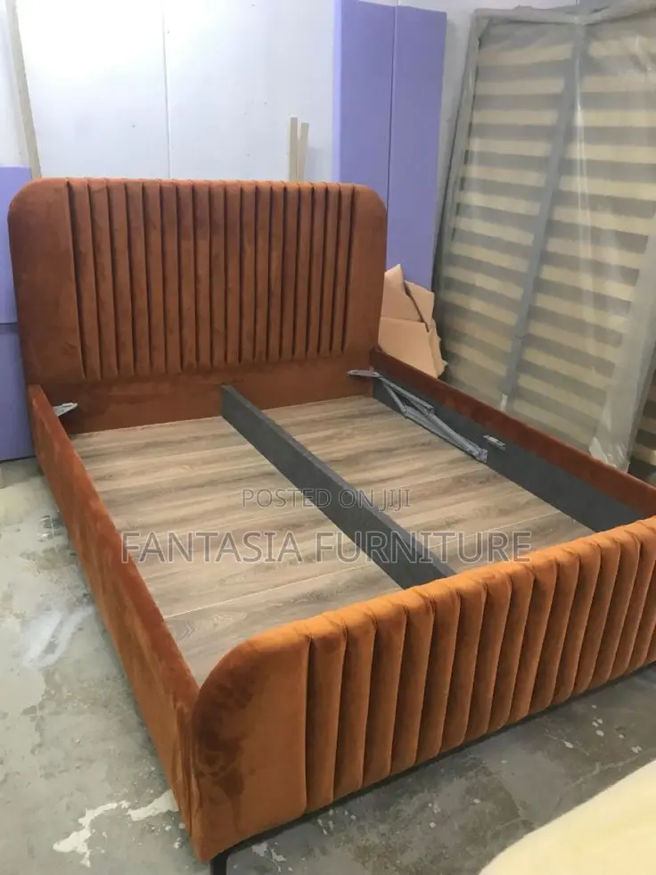 5x6 Rust Brown Chester Bed: Payment on Delivery