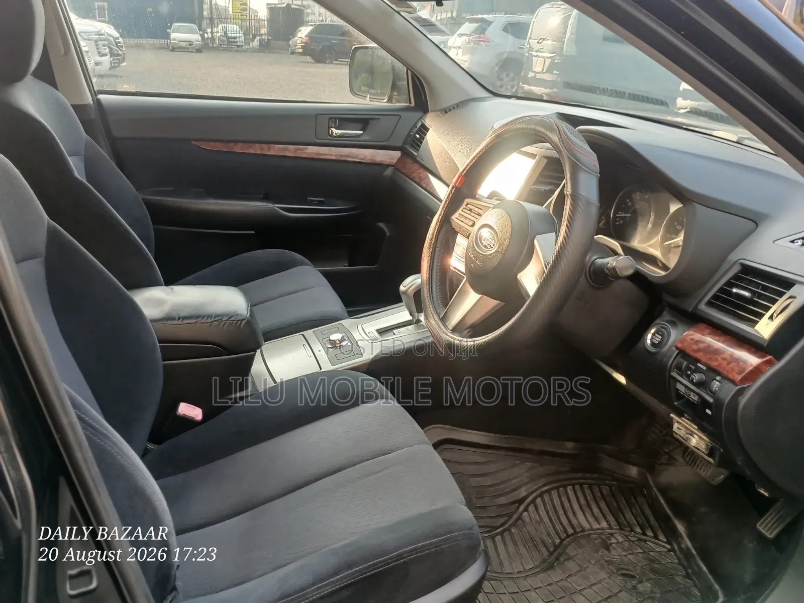 Subaru Outback 2.5i Limited 2010 Black