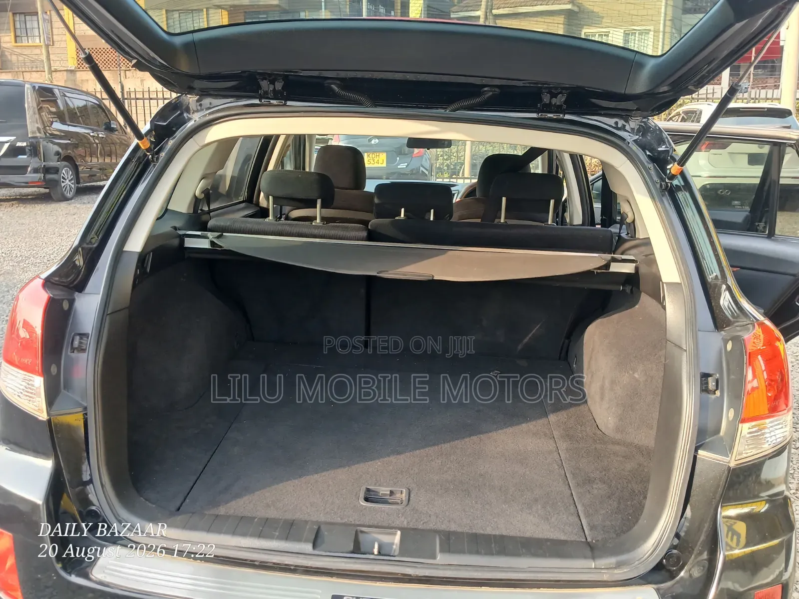 Subaru Outback 2.5i Limited 2010 Black