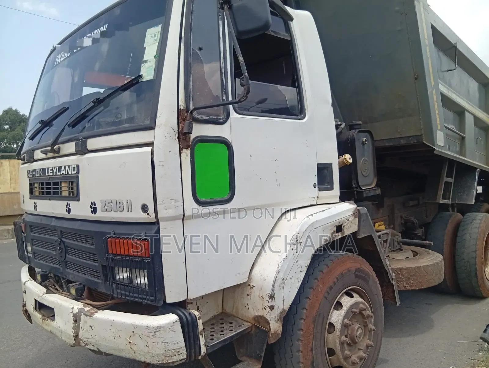 Ashok Leyland 2518 Tripper