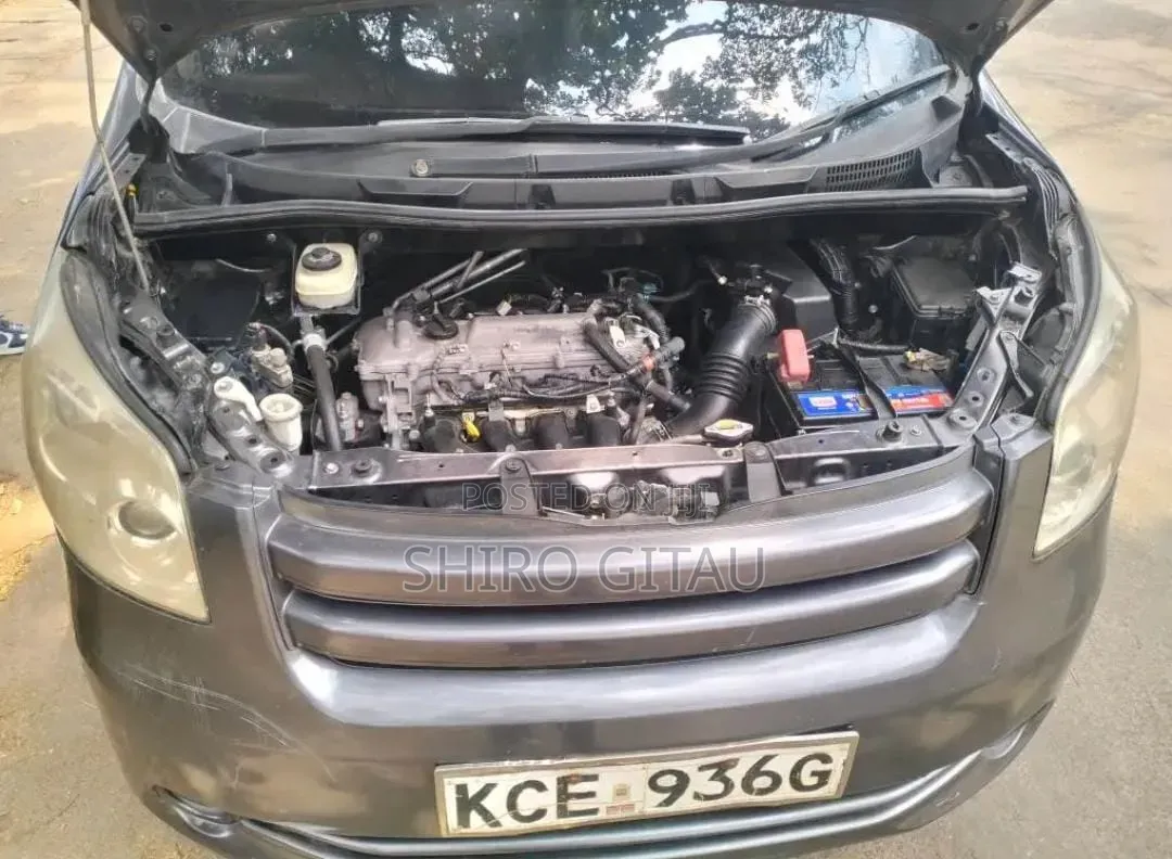 Toyota Noah 2008 Gray