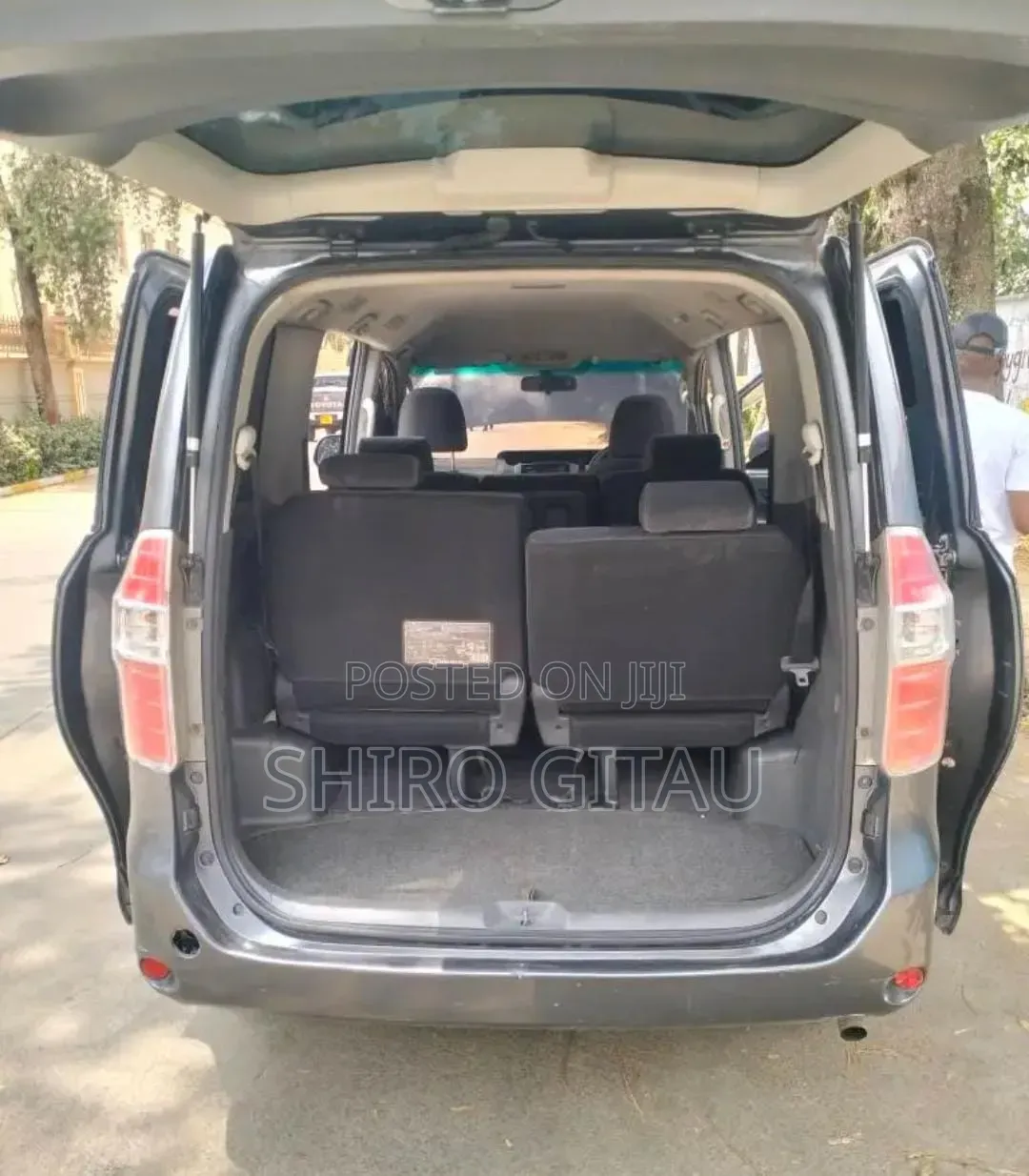 Toyota Noah 2008 Gray