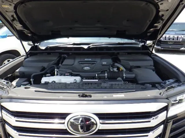 Toyota Land Cruiser 2022 Beige