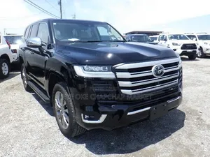 Toyota Land Cruiser 2022 Beige