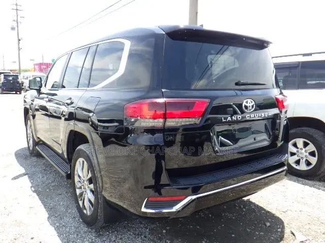 Toyota Land Cruiser 2022 Beige