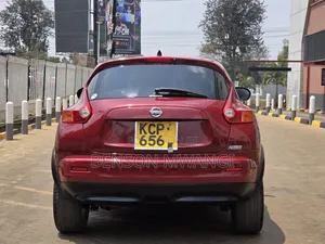 Nissan Juke 2011 Maroon