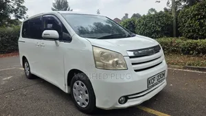 Toyota Noah 2009 White