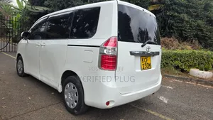 Toyota Noah 2009 White