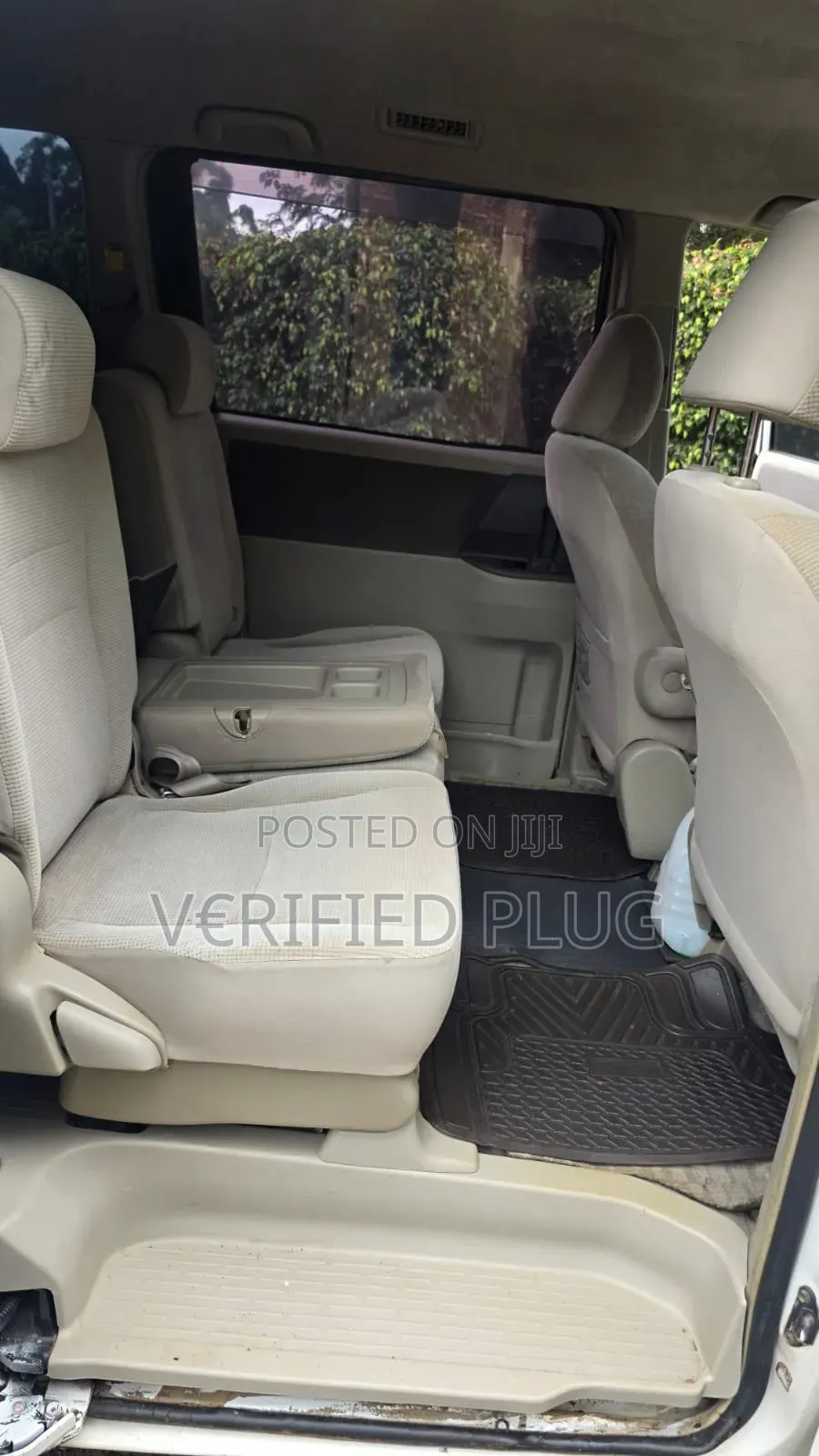 Toyota Noah 2009 White