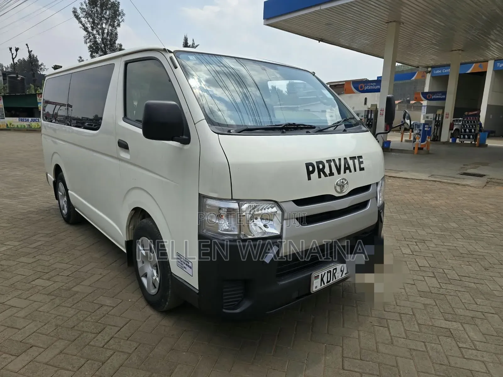 Toyota HiAce 2017 White