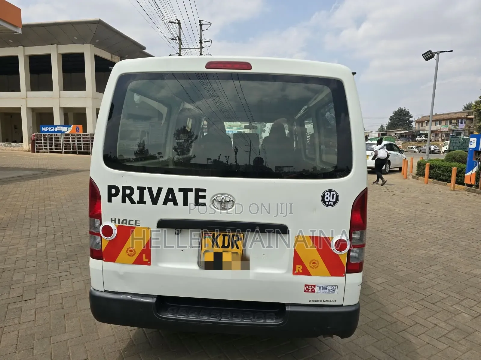 Toyota HiAce 2017 White