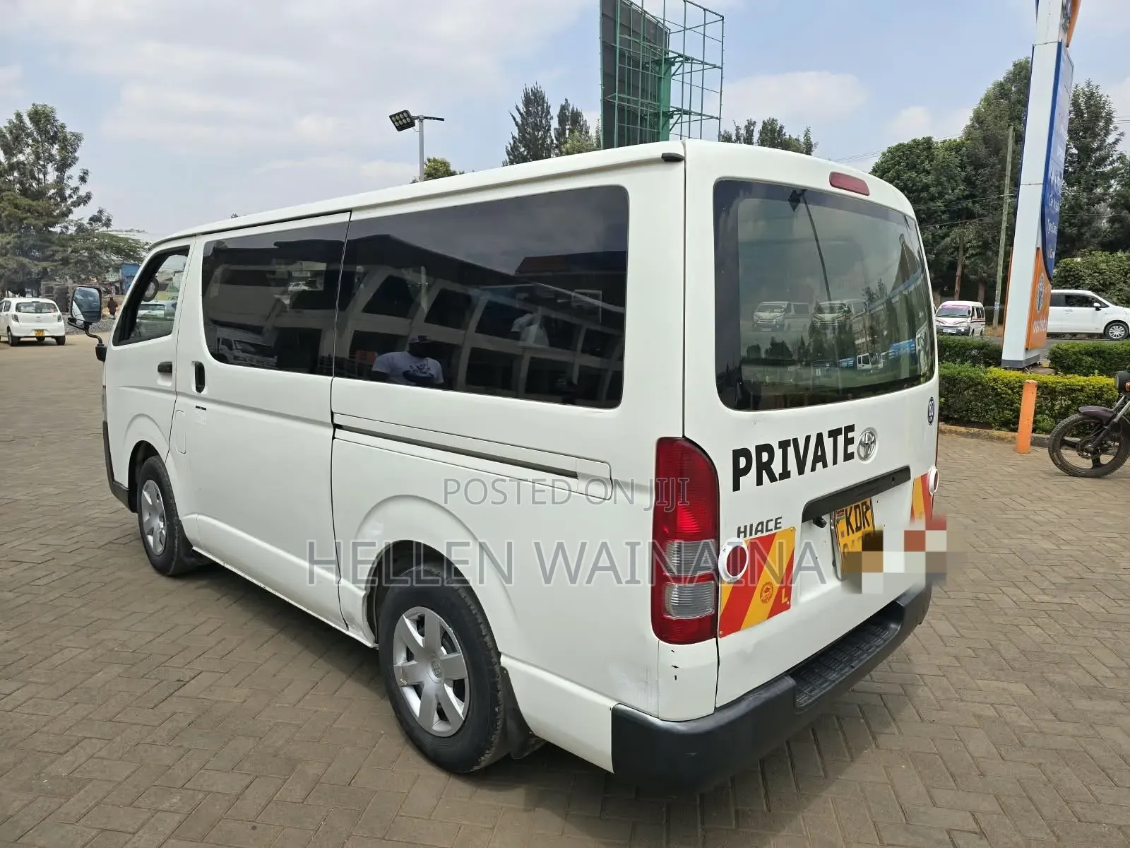 Toyota HiAce 2017 White