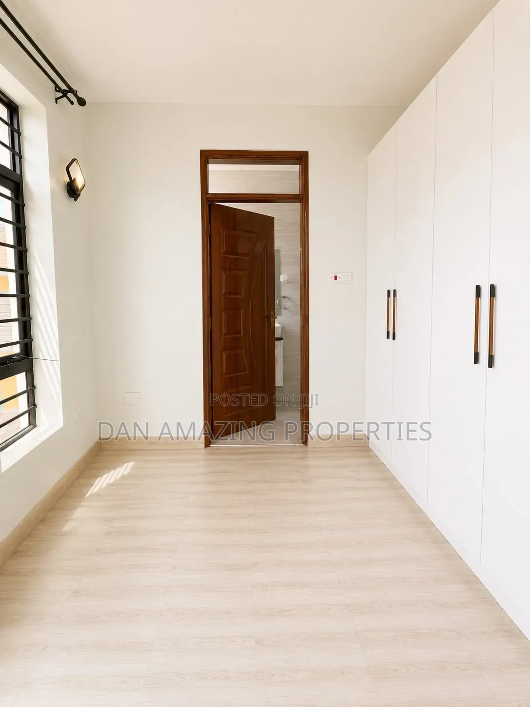 4bdrm Townhouse / Terrace in Airways, Complex Utawala for rent